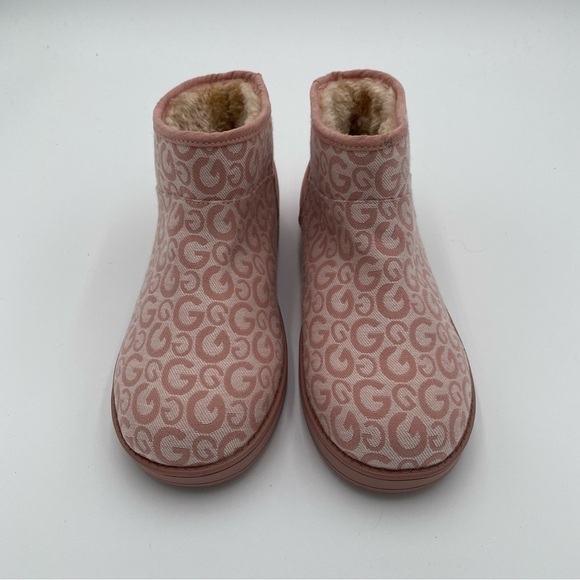 G‎ By Guess GBG Alena LOGO Short Faux Fur Winter Boots Ankle Booties Pink (NWOT) - Picture 2 of 8
